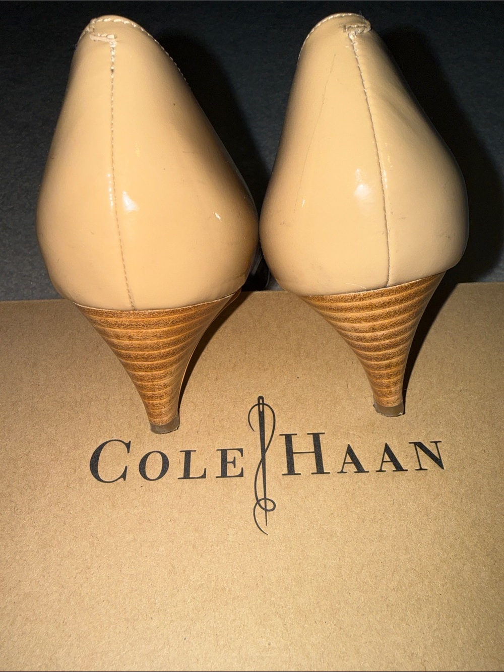 Cole Haan Air Juliana Pump 45 – Sandstone Patent Kitten Heel, Size 9.5B - Picture 7 of 8